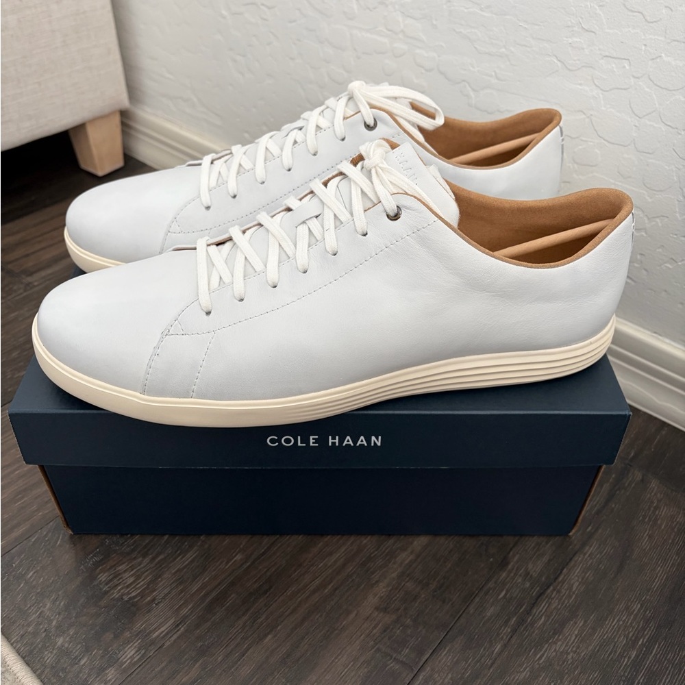 Cole Haan Men's White and Tan Sneakers - NEVER WORN